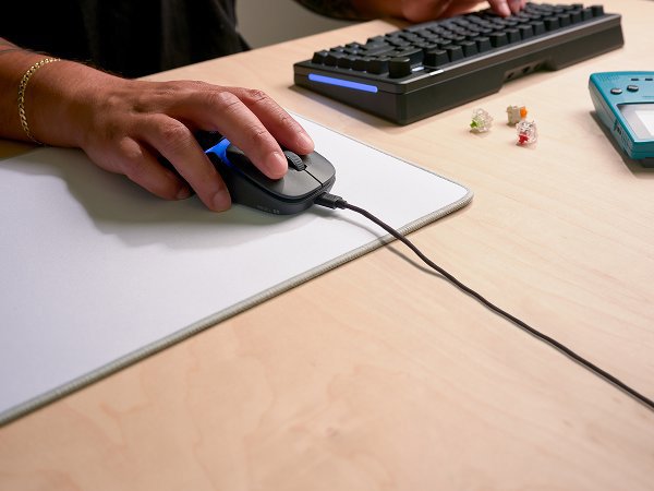 GLORIOUS Model O3 Wired – ultralekka mysz gamingowa 54 g, 30 000 DPI, RGB