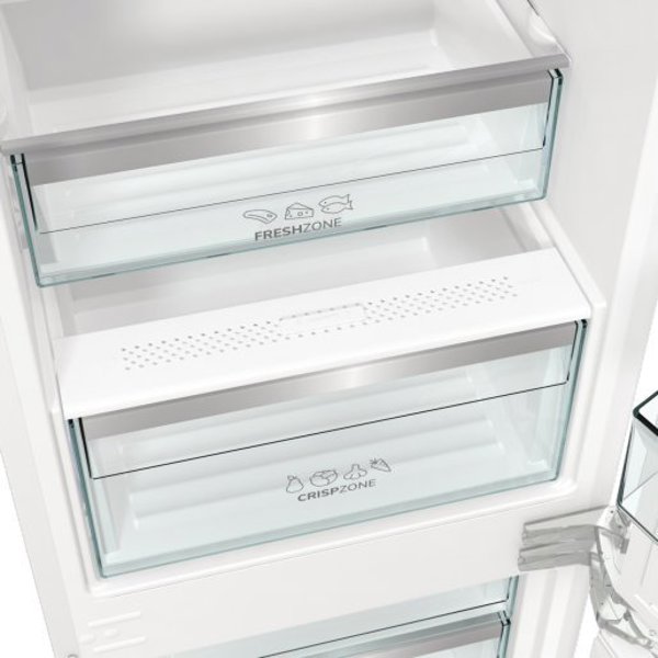 Gorenje Refrigerator | NRKI517E82WF | Energy efficiency class E | Built-in | Combi | Height 177.2 cm | No Frost system | Fridge net capacity 176 L | Freezer net capacity 76 L | Display | 35 dB | White