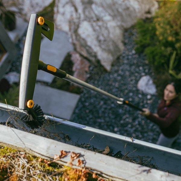 GUTTER CLEANING TOOL FISKARS ONECLICK