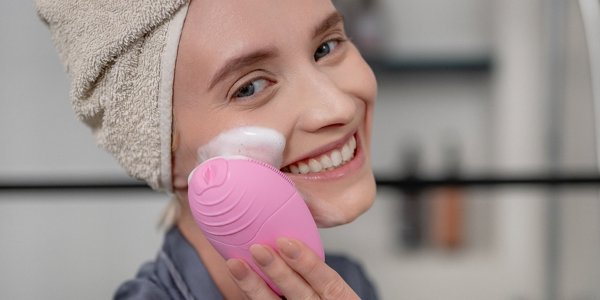 Humanas Aura Foam Συσκευή Καθαρισμού Προσώπου με Υπερήχους, Ροζ
