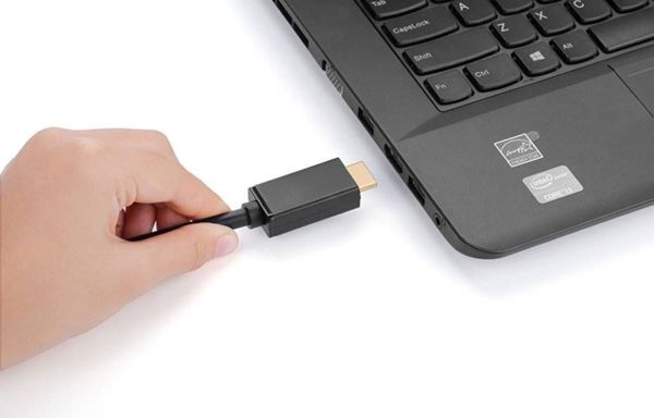 Ugreen Καλώδιο DisplayPort σε HDMI 4K 30Hz 1.5m Μαύρο DP101
