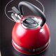 KingHoff Βραστήρας Με Σφυρίχτρα 1.8L KH-1853, Κόκκινος