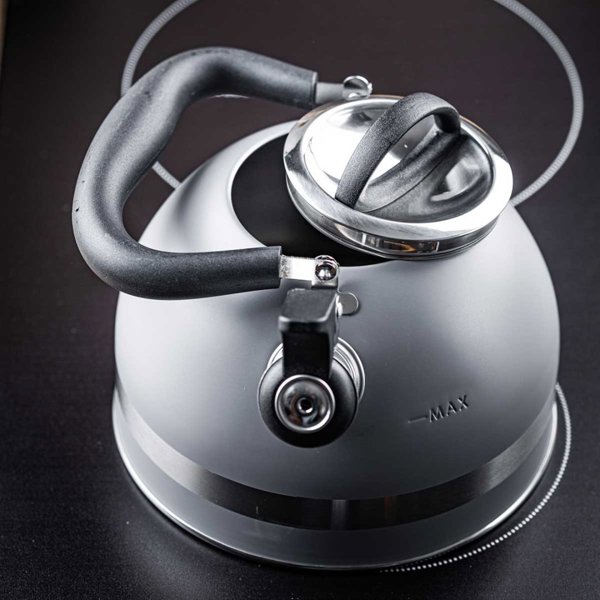 KingHoff Βραστήρας 1,8L KH-1851 με Σφυρίχτρα Γκρι