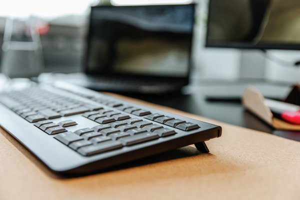 Cherry KW 3000 Ασύρματο Πληκτρολόγιο Υπολογιστή, Μαύρο