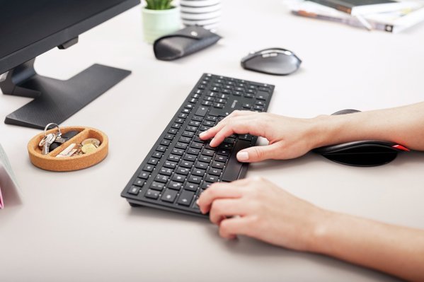 Klawiatura Cherry KW 9100 SLIM klawiatura RF Wireless + Bluetooth QWERTY angielski Czarny