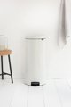 Brabantia NewIcon Κάδος Απορριμμάτων με Πεντάλ, 30Lt, Λευκός (11 17 85)