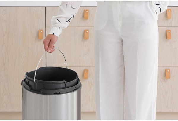 Brabantia TouchBin New Κάδος Απορριμμάτων 30lt, Ασημί, με Μηχανισμό Soft-Touch 8710755115462