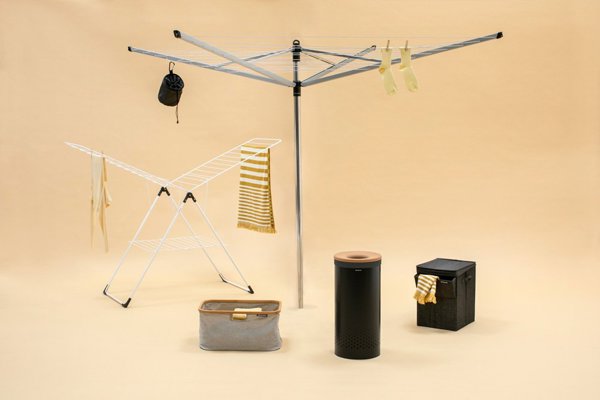 Brabantia Καλάθι Πλυντηρίου 35L, Μαύρο Ματ Ατσάλι με Καπάκι Φελλό