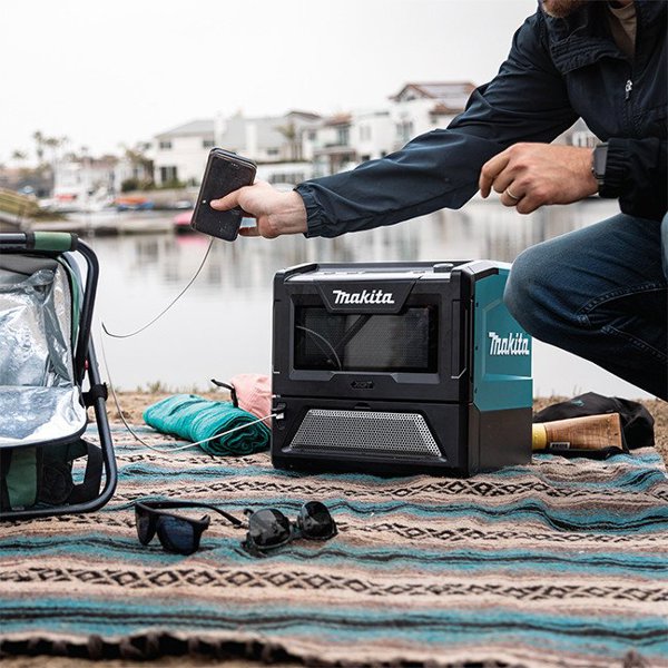 Kuchenka mikrofalowa Makita Makita MW001GZ Cordless Microwave 40V