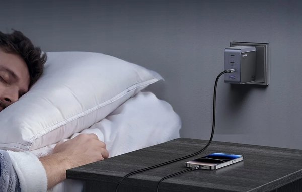 Ladowarka sieciowa Ugreen Nexode S 140W, GaN, 3x USB-C + USB (szara)