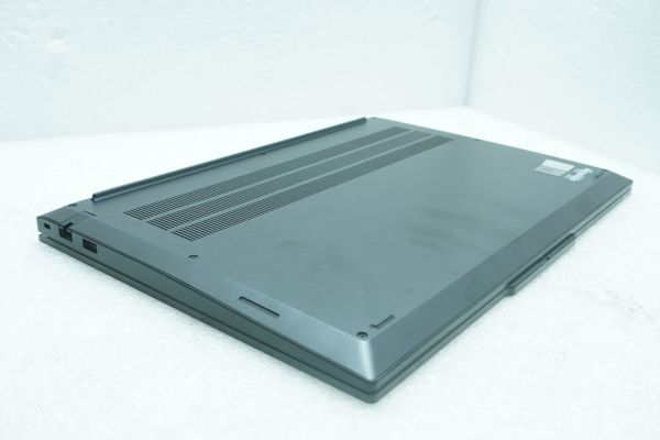 Laptop Lenovo Laptop Lenovo ThinkPad E16 G3 Ultra 5 228V / 32 GB / 1 TB / W11 Pro (22AY004VGE) [outlet]