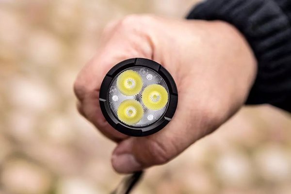 Neo Επαναφορτιζόμενος Φακός LED OSRAM P9 3300 lm, 30W, 4000 mAh, 99-037