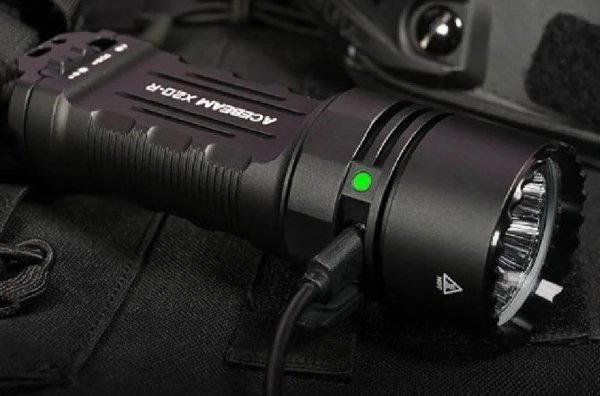Φακός Acebeam X20R, 6500K, Επαναφορτιζόμενος, Μαύρο Χρώμα