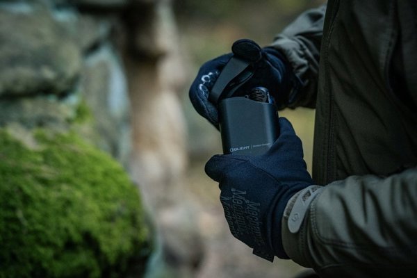 Φακός με φορτιστή Olight Perun 3 Mini Premium