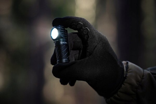 Φακός με φορτιστή Olight Perun 3 Mini Premium