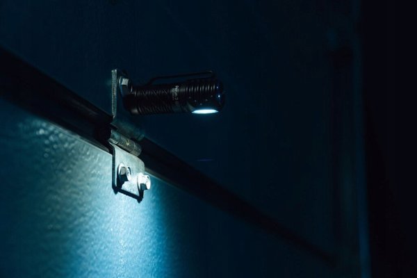 Φακός με φορτιστή Olight Perun 3 Mini Premium