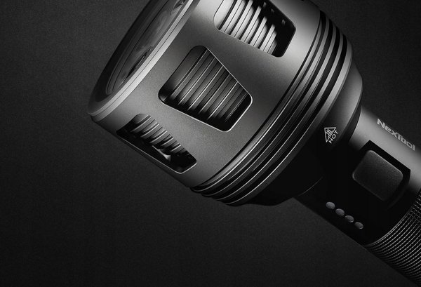 Latarka Nextool Latarka ledowa szperacz NE20168 3.600lm 450m 120h akumulator wodoodporna