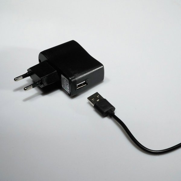 Latarka czolowa Tiross XHP50