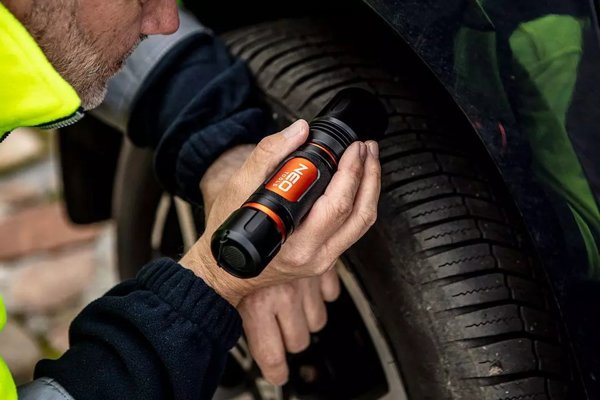 Neo Φακός Μπαταρίας 99-036 1500lm, CREE XHP50.2 LED, Εμβέλεια 250m, 6xAA