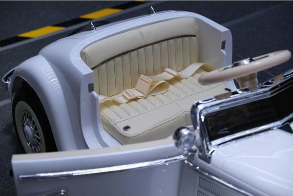 Lean Sport Auto na akumulator Mercedes 540K Bialy