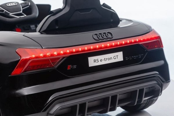 Lean Cars Auto Na Akumulator Audi E- Tron GT Czarne  QLS-6888