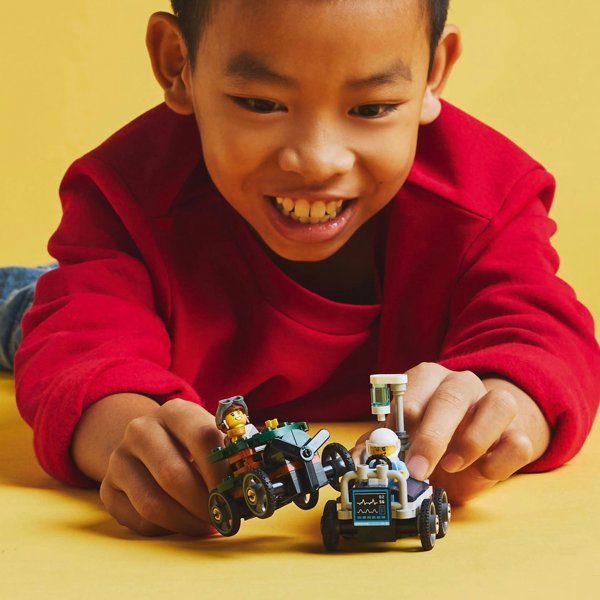 LEGO City Σετ Αγώνων: Αεροπλάνο εναντίον Νοσοκομειακού Κρεβατιού 4 τεμάχια (60459)
