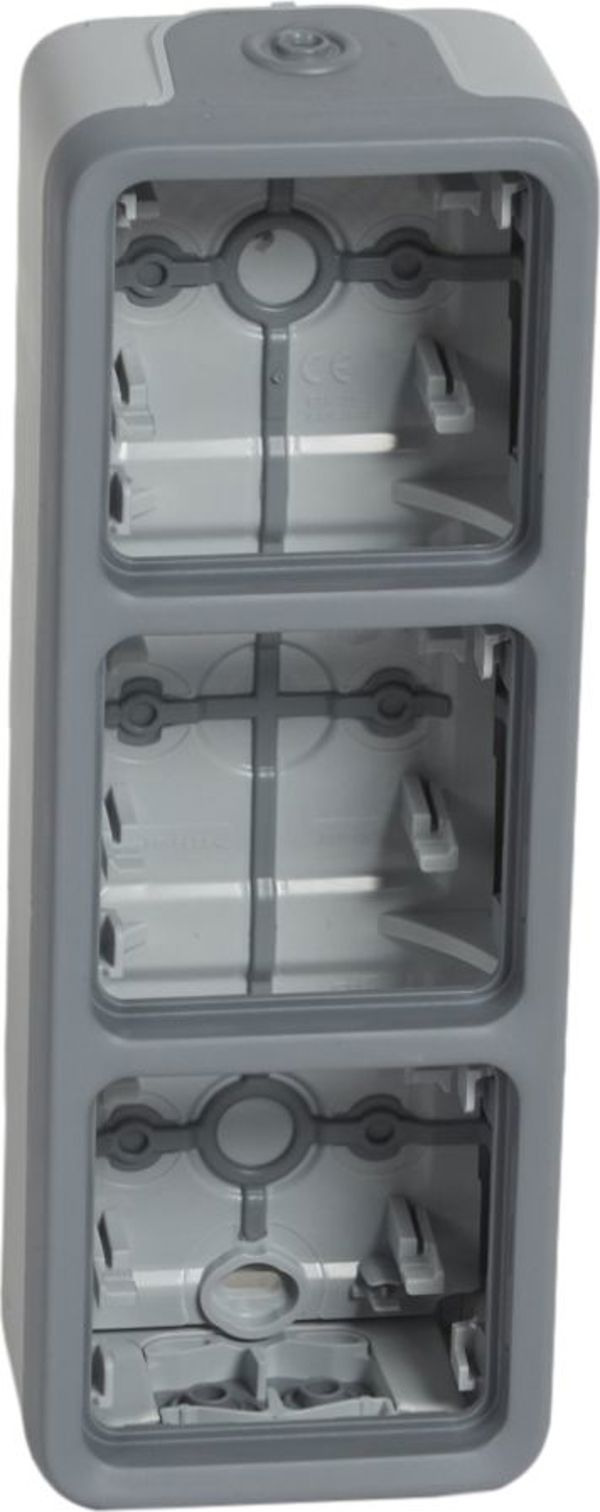 Legrand PLEXO55 Επιφανειακή κουφωτή κουτιά τριπλό κατακόρυφο γκρι (069679)