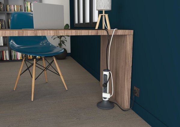 Legrand Πολύπριζο Πύργος 4 Θέσεων 049410 με Απαγωγέα Υπερτάσεων, Καλώδιο 2m, Λευκό/Γραφίτης