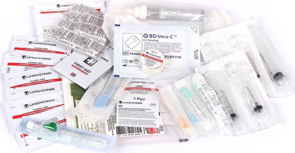 Lifesystems Apteczka Sterile Pro Kit