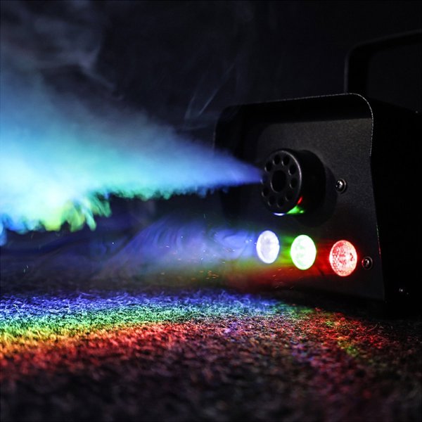 LIGHT4ME FM 500 LED V2 γεννήτρια καπνού ομίχλης 500W με χειριστήριο ασύρματο και ενσύρματο 3x1W RGB