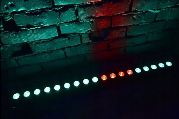 Light4me Επαγγελματικός Προβολέας Φωτισμού LED RGBW Με Τηλεχειριστήριο (EAN: 5907780140764)