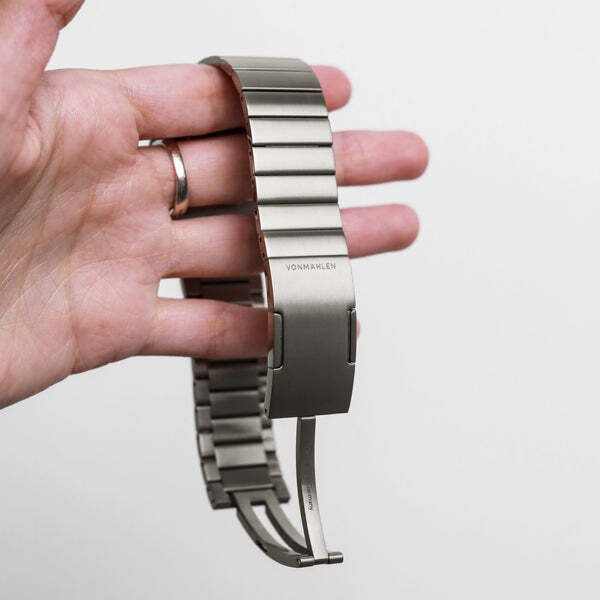 Link Bracelet Pro Stainless Steel 38 | 40 | 41 | 42mm One Size - Desert Sand