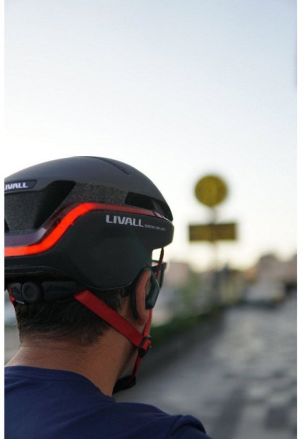 Livall EVO21 Έξυπνο Κράνος για Ηλεκτρικό Σκούτερ & Ποδήλατο με LED Φώτα, Ανίχνευση Πτώσης, Μαύρο, Μέγεθος L (58-62cm)