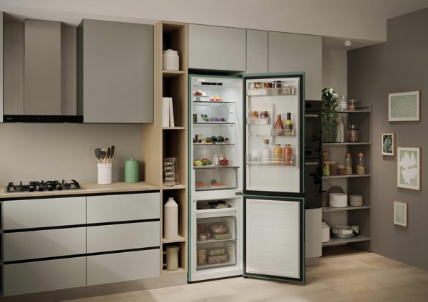 Candy ψυγείο Candy CNCQ2T518EG ελεύθερης τοποθέτησης 279 l, πράσινο