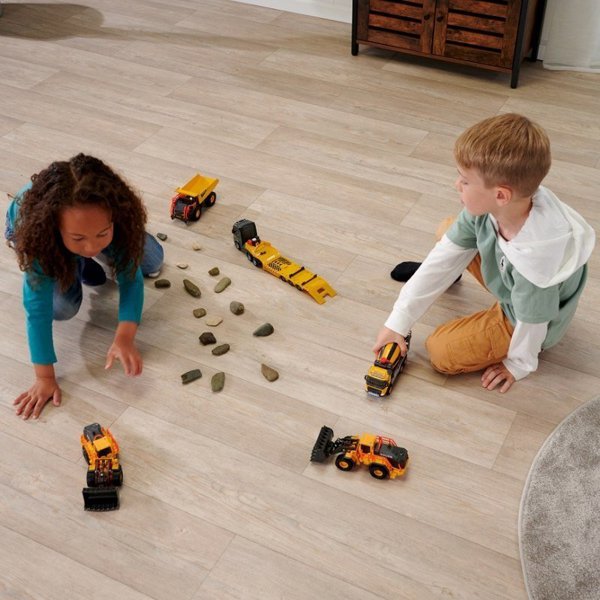 Majorette Grand Volvo Εκσκαφέας 21εκ. με Φως και Ήχο, Μεταλλική Καμπίνα