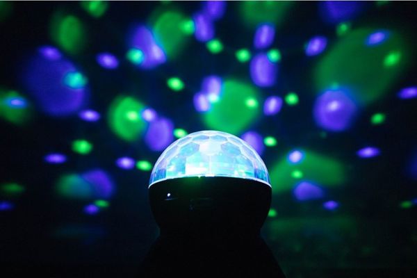 Manhattan LED Disco Ball με ηχείο Bluetooth MP3 USB/MicroSD Radio 8441931 766623165068