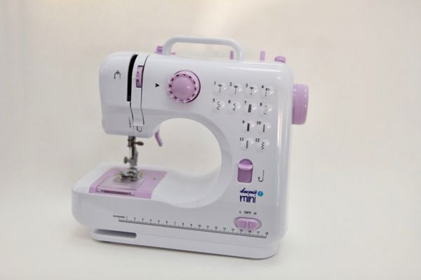 Μηχανή Ραπτικής Lucznik Mini