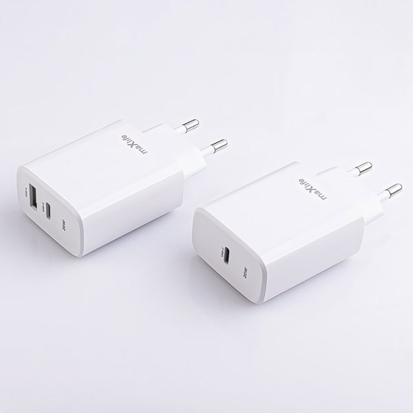 Maxlife MXTC-10-20AC PD QC charger 1x USB-C 1x USB 20W white 5907457789838