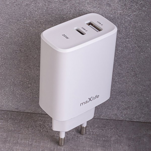 Maxlife MXTC-10-20AC PD QC charger 1x USB-C 1x USB 20W white 5907457789838