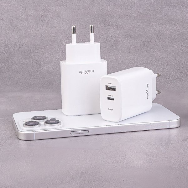 Maxlife MXTC-10-20AC PD QC charger 1x USB-C 1x USB 20W white 5907457789838