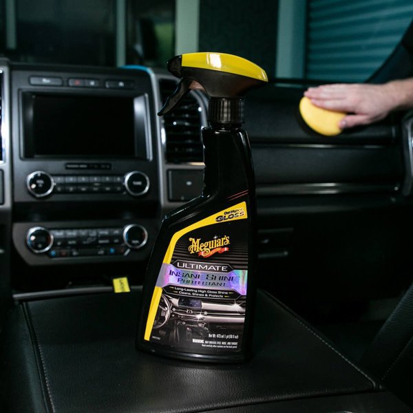 Meguiar's Ultimate Insane Shine Protectant Spray - 473 ml.