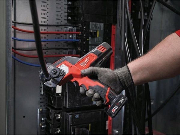 Milwaukee MILWAUKEE.CABLE CUTTER M12CC-0