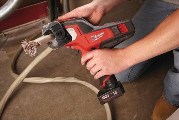 Milwaukee MILWAUKEE.CABLE CUTTER M12CC-0