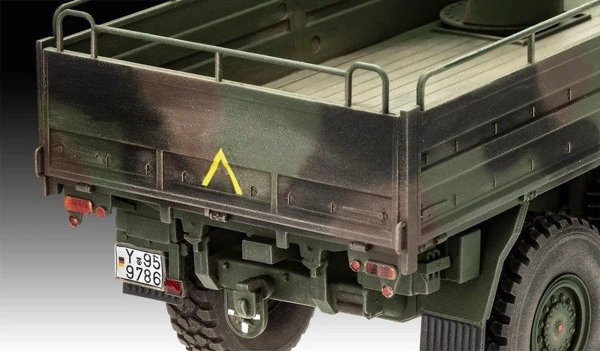 Πλαστικό Μοντέλο Φορτηγού Man 10T Milgl 8x8 1/35