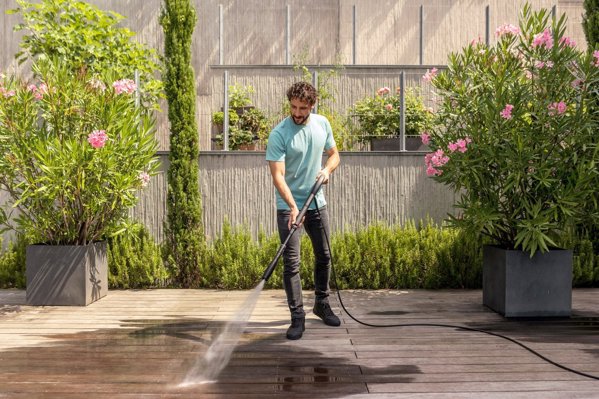 Πλυντήριο υψηλής πίεσης Karcher Aukšto slėgio plovykla Karcher K 5 WCM Premium