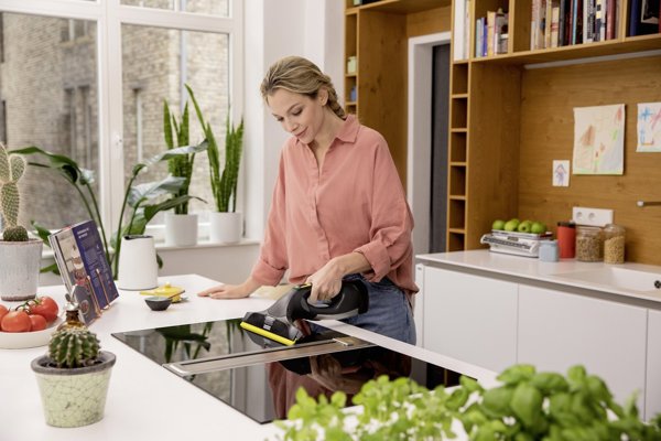Συσκευή καθαρισμού παραθύρων KARCHER WV 5 Plus Anniversary Edition (1.633-711.0)