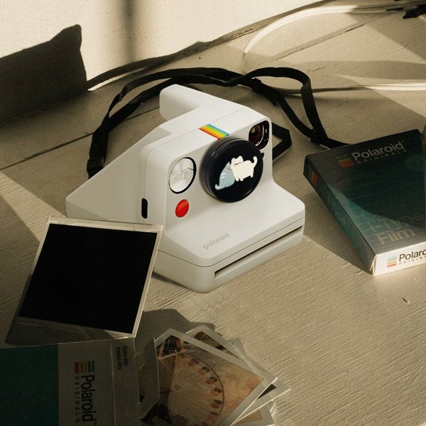 Naklejka Dekoracyjna 3m Na Dekielek Do Aparatu Aparat Polaroid Now Now+ / Piesek - Niebieski