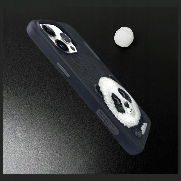 Nimmy θήκη iPhone 15 Pro 6.1" μαύρο/μαύρο Big Eyed Pet 2.0 Panda