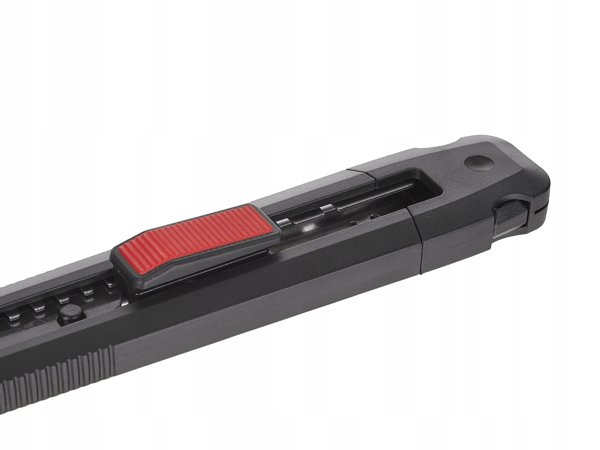 Μαχαίρι για ταπετσαρίες 100x18x0.5mm SK2H TVARDY – κουτί παρουσίασης (24/144)