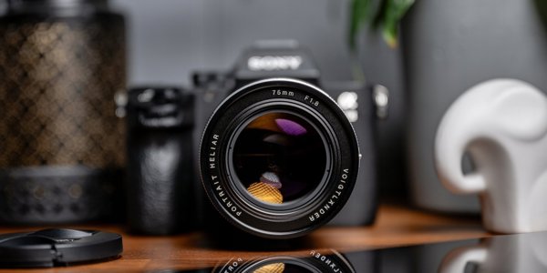 Obiektyw Voigtlander Portrait Heliar 75 mm f/1,8 do Sony E